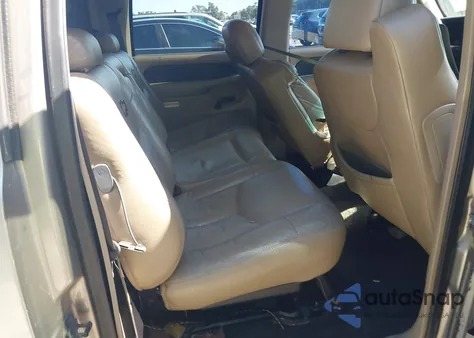 2002 Chevrolet Avalanche 1500 from USA, damaged, VIN 3GNEC13T22G356402